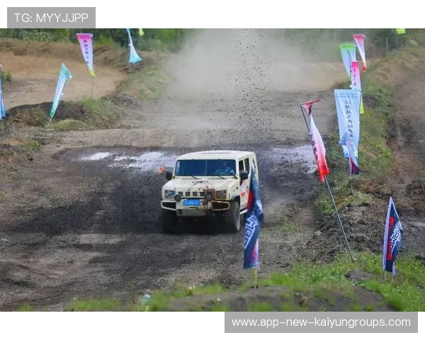 赛车越野赛翻车奇迹：无人伤亡的辉煌背后