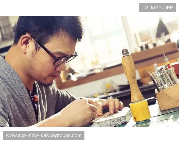 职场“人人追逐职位”，刘伟解析导向引领作用